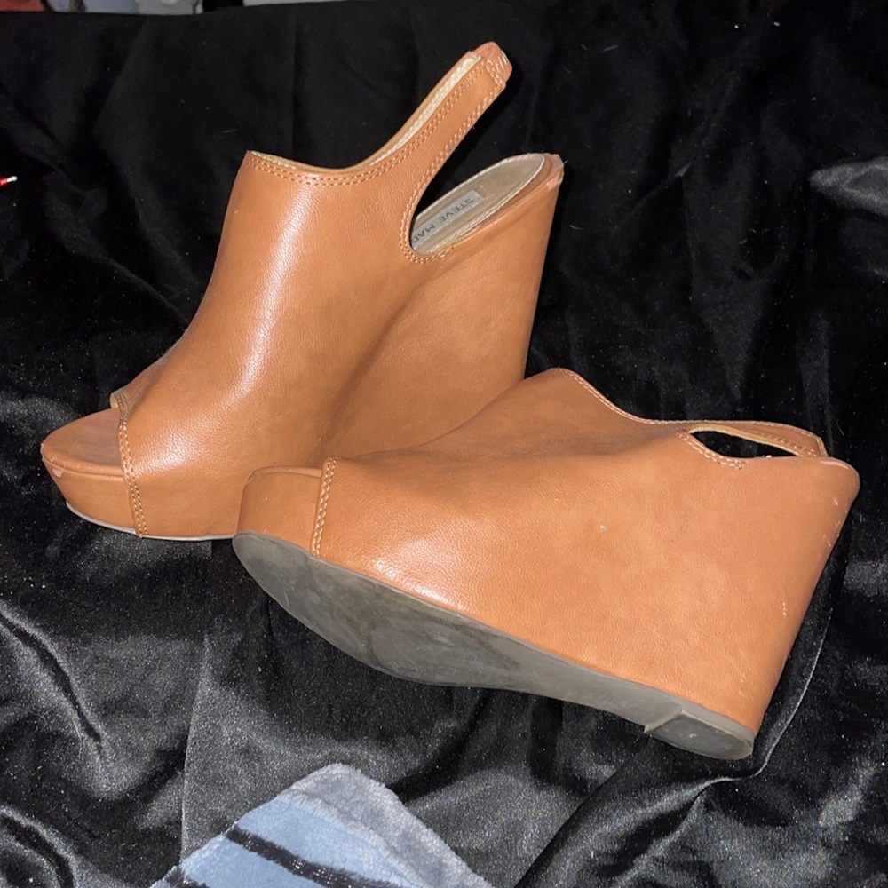 steve madden leather wedges